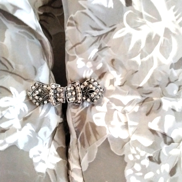 R & M Richard's Formal Jacket Pant Suit - Picture 4 of 15